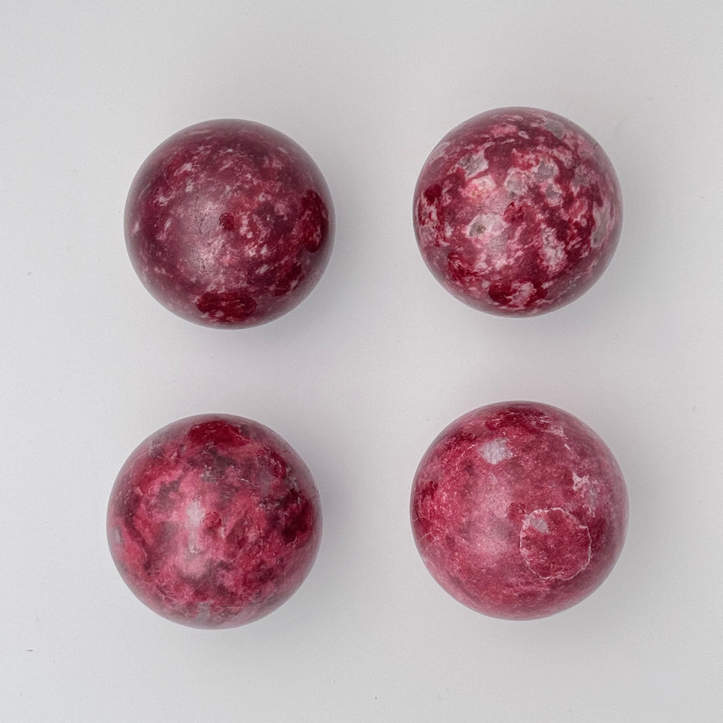 Thulite