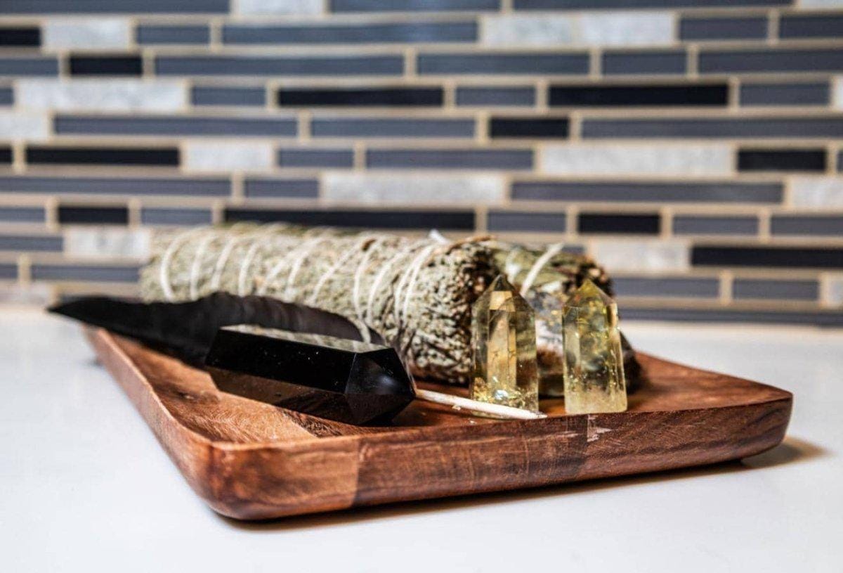 White Sage Cedar Smudge Bundle: Hand-Tied Ritual Smoke Wand